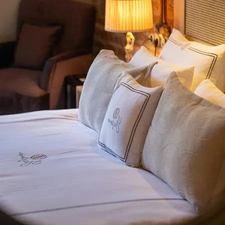 Hotel Yasemin Sanat Ve Kultur